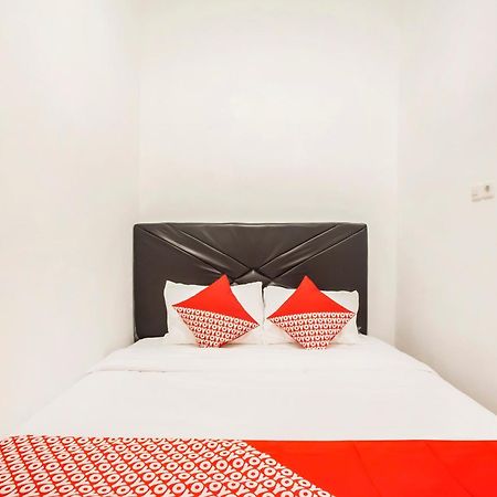 Oyo 2720 ストモ イン メダン エクステリア 写真
