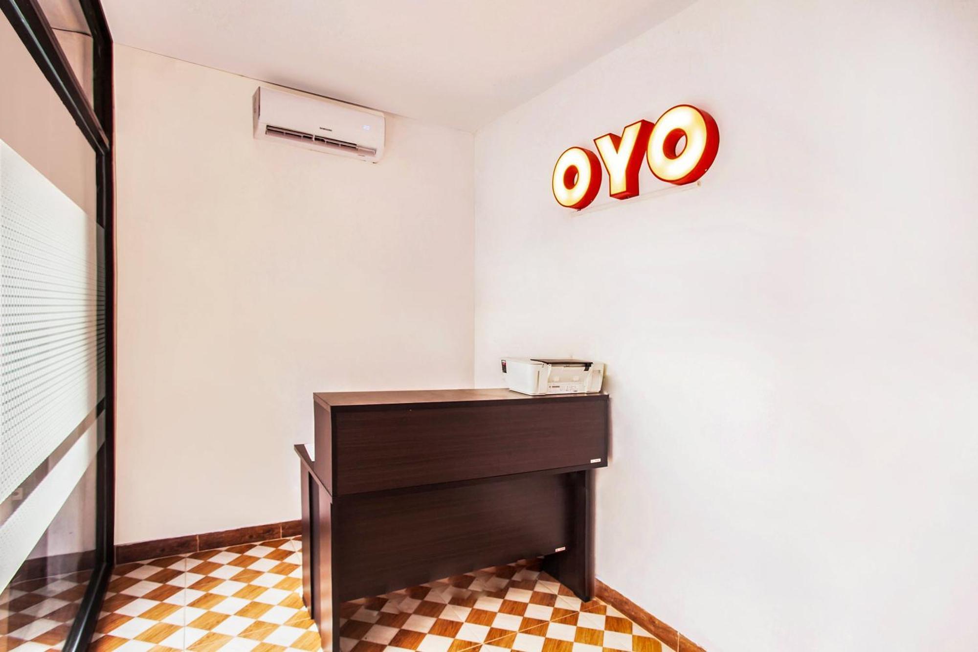 Oyo 2720 ストモ イン メダン エクステリア 写真